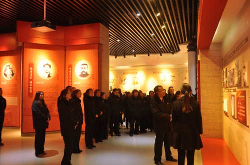 缩小 图片1法院.png