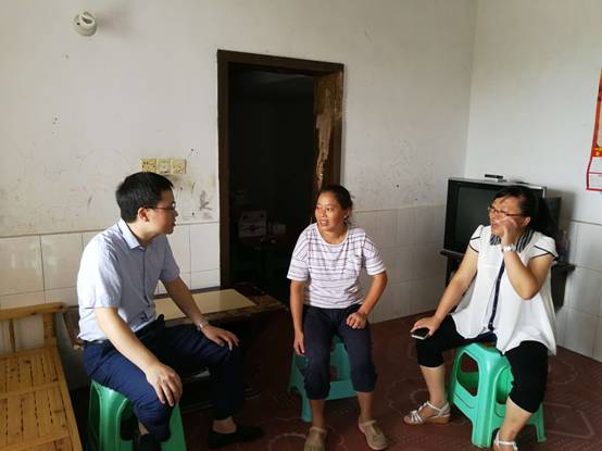 董书记入户照片